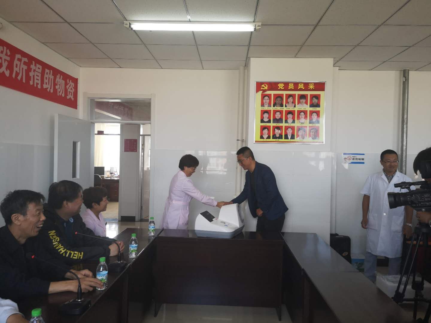 东华原爱心捐助现场 东华原爱心捐助现场