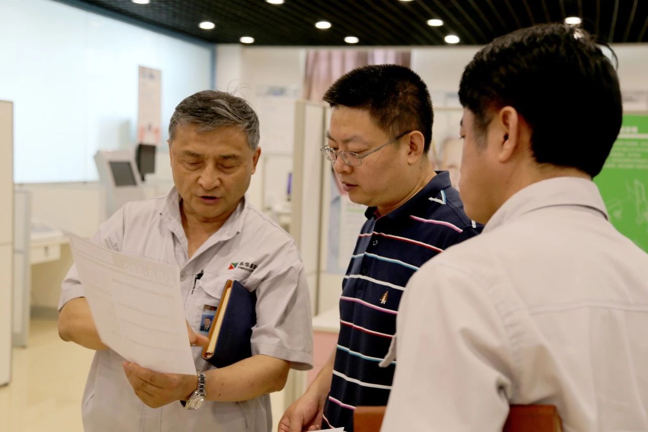 姜黎滨总经理详细介绍体测报告